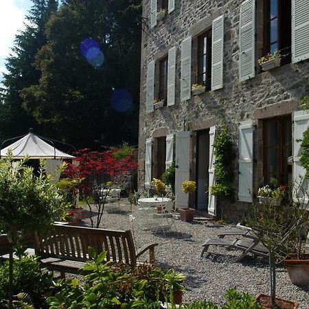Le Moulin Des Farges Bed & Breakfast Meymac Dış mekan fotoğraf