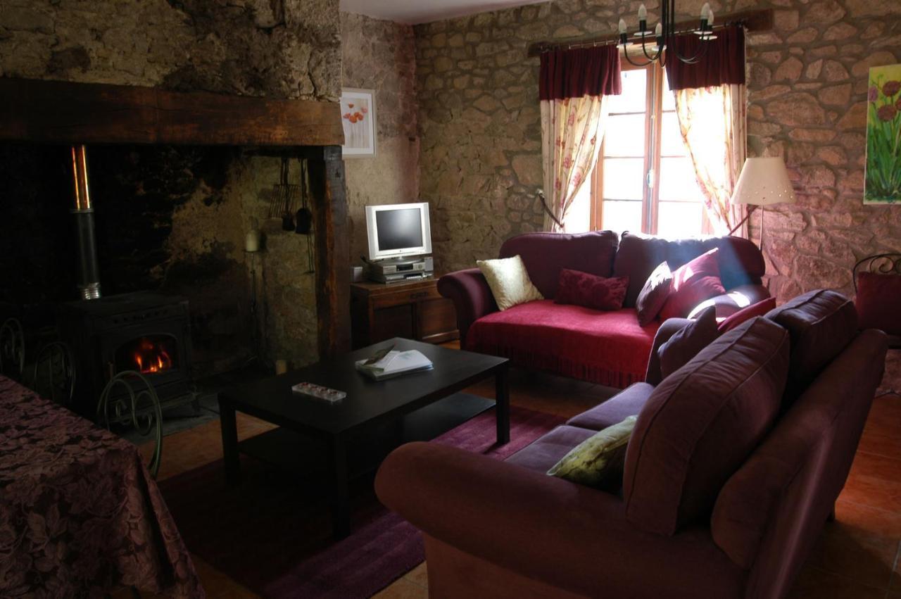 Le Moulin Des Farges Bed & Breakfast Meymac Dış mekan fotoğraf