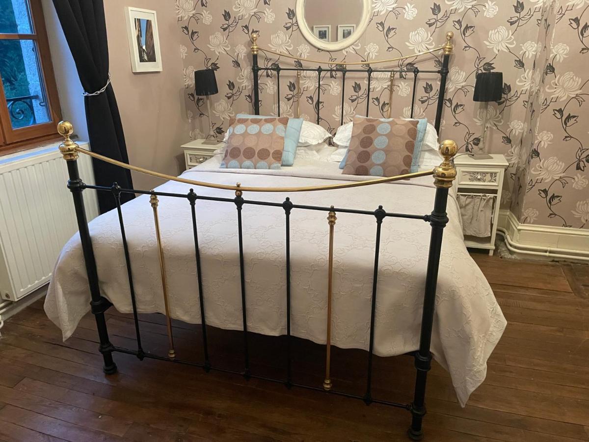Le Moulin Des Farges Bed & Breakfast Meymac Dış mekan fotoğraf