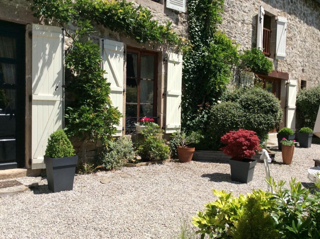 Le Moulin Des Farges Bed & Breakfast Meymac Dış mekan fotoğraf